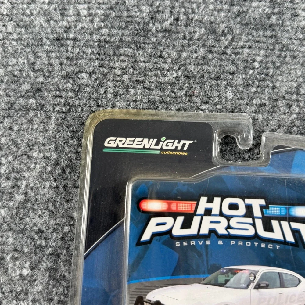 Greenlight 2008 Dodge Charger Houston Police White Hot Pursuit 1:64 Diecast Car